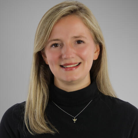 Jordan Kreger, Graduate Student Dr. Sarah Elzinga